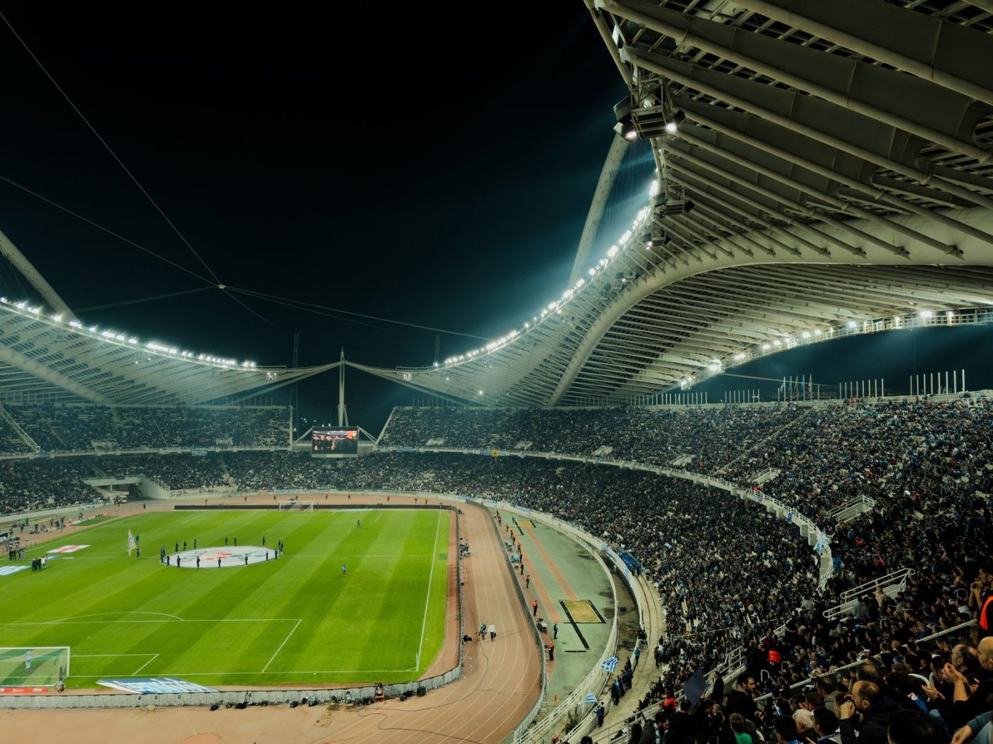 A Crowded Soccer Stadium Under Bright Lights — Free Online Jigsaw Puzzle | Jigsaw Planet