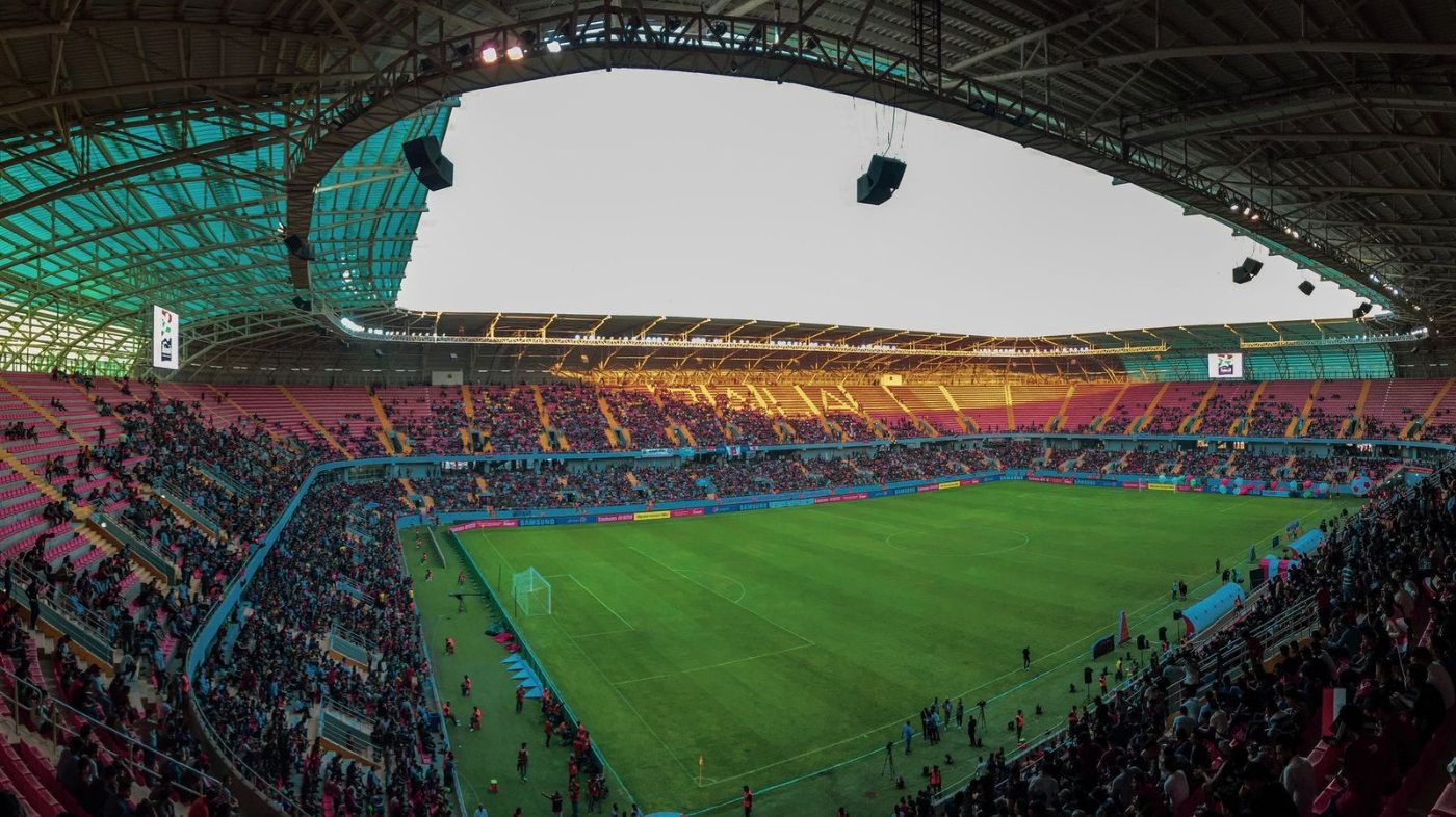 Panoramic View of a Bustling Soccer Stadium — Free Online Jigsaw Puzzle | Jigsaw Planet