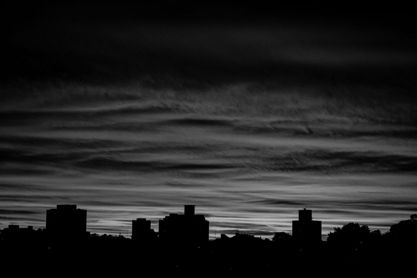 A Dramatic Black and White City Skyline jigsaw puzzle