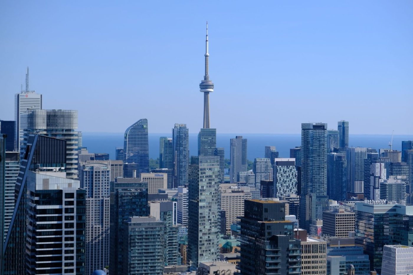 Vibrant Daytime View of the Iconic Cn jigsaw puzzle